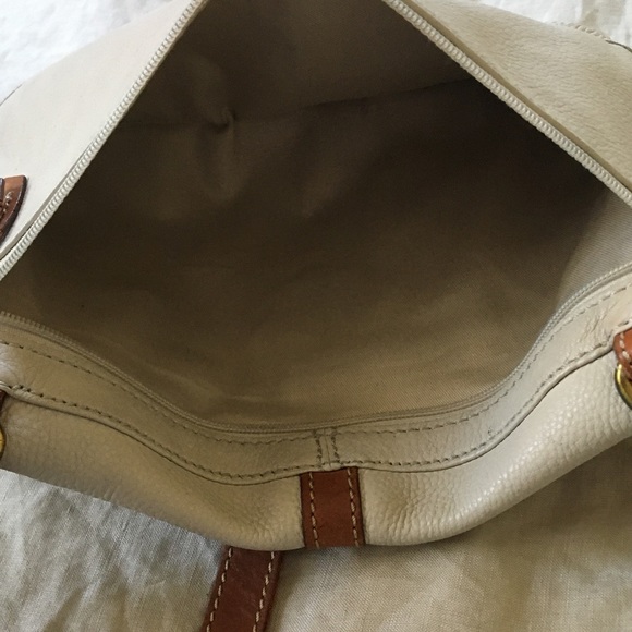 Fossil Leather Crossbody Bag (White & Tan) - Picture 9 of 12